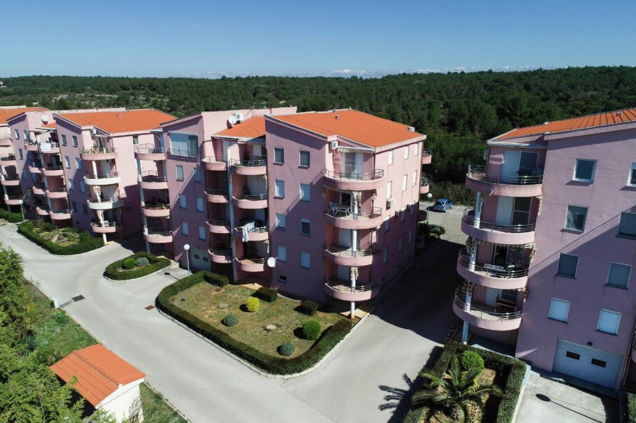 Apartment Nicol Zara Esterno foto