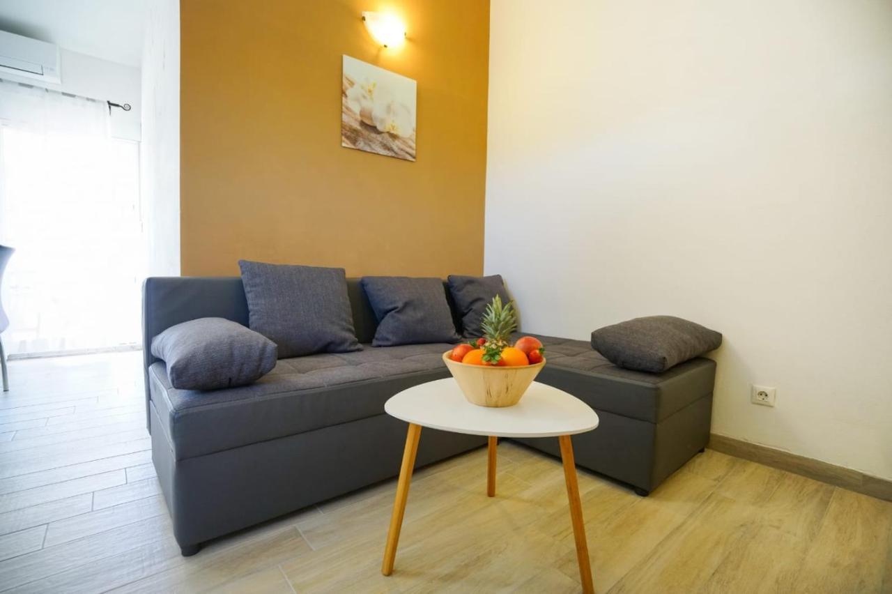 Apartment Nicol Zara Esterno foto